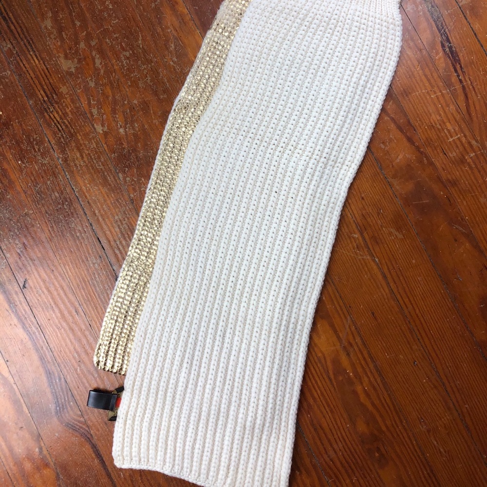 Roberto Cavalli Gym Gold Knit Scarf - Picture 4 of 8